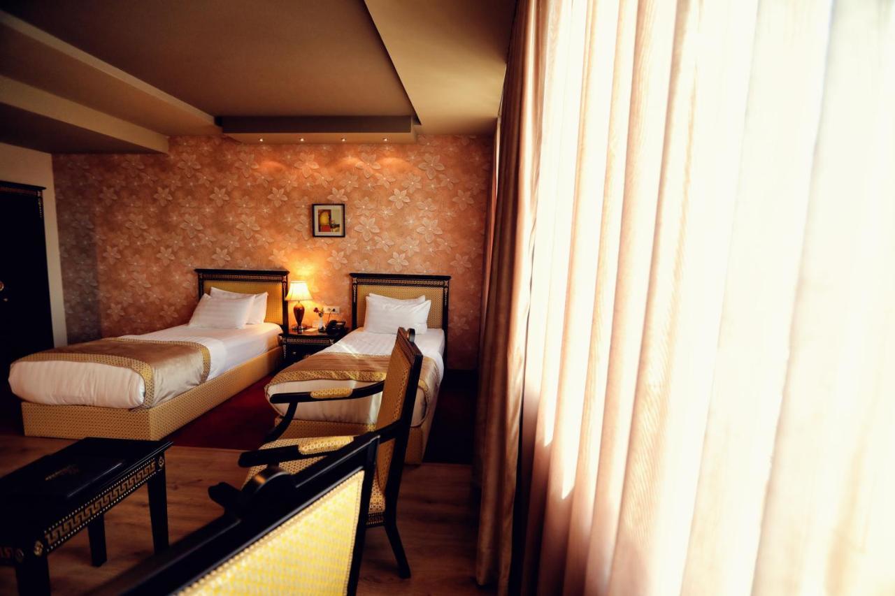 Grand Hotel Europa Shkodra Kültér fotó